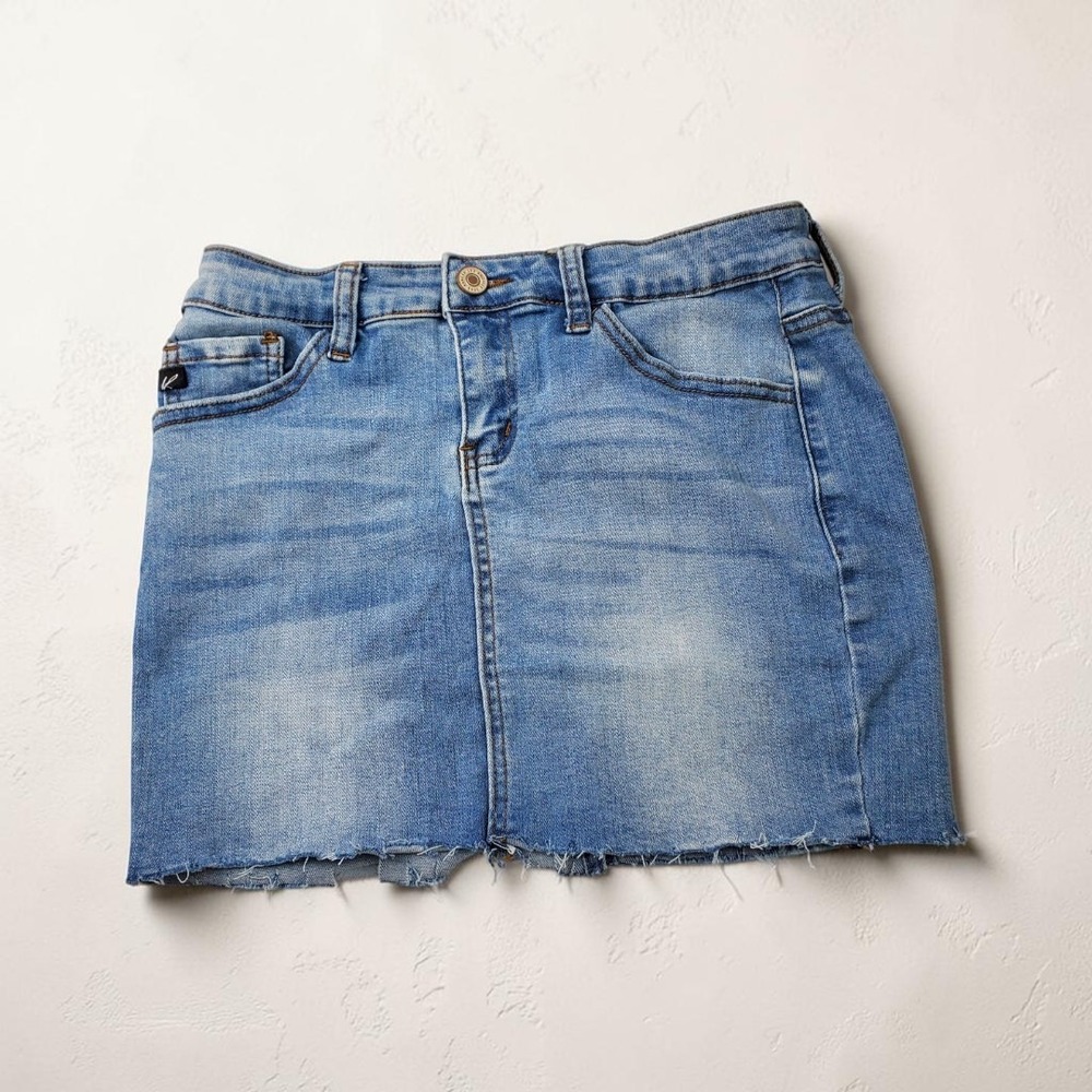 Kancan Los Angeles Womens Medium Wash Denim Mini Skirt‎ Raw Hem Size 3 25